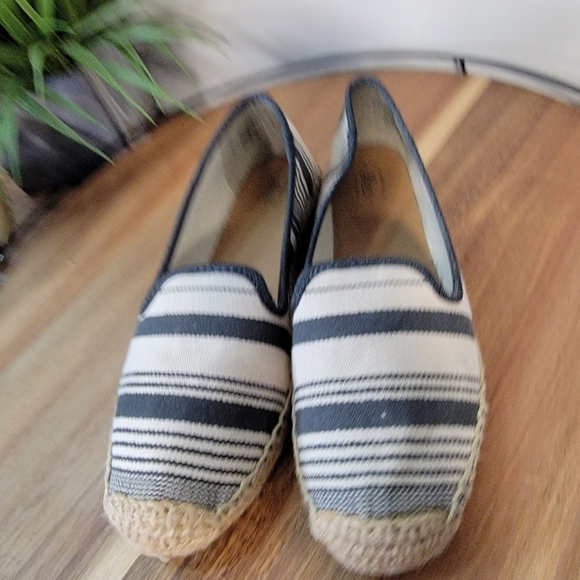 G.H. Bass Striped Canvas Jenna Espadrilles Size 7 - Picture 10 of 17